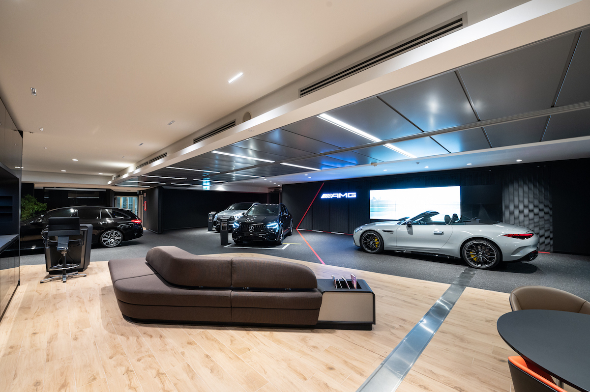 Mercedes, gli show room si trasformano in point of Experience