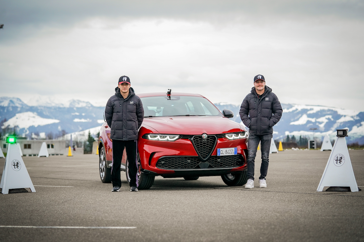 Alfa Romeo Tonale Plug-In Hybrid Q4 testata dai piloti di Formula 1 Alfa Romeo Tonale Plug-In Hybrid Q4 testata dai piloti di Formula 1