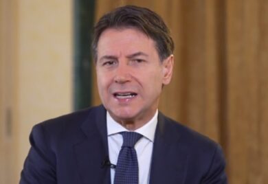 Conte difende il Pd: “Accuse vergognose sugli anarchici. E Meloni scappa”