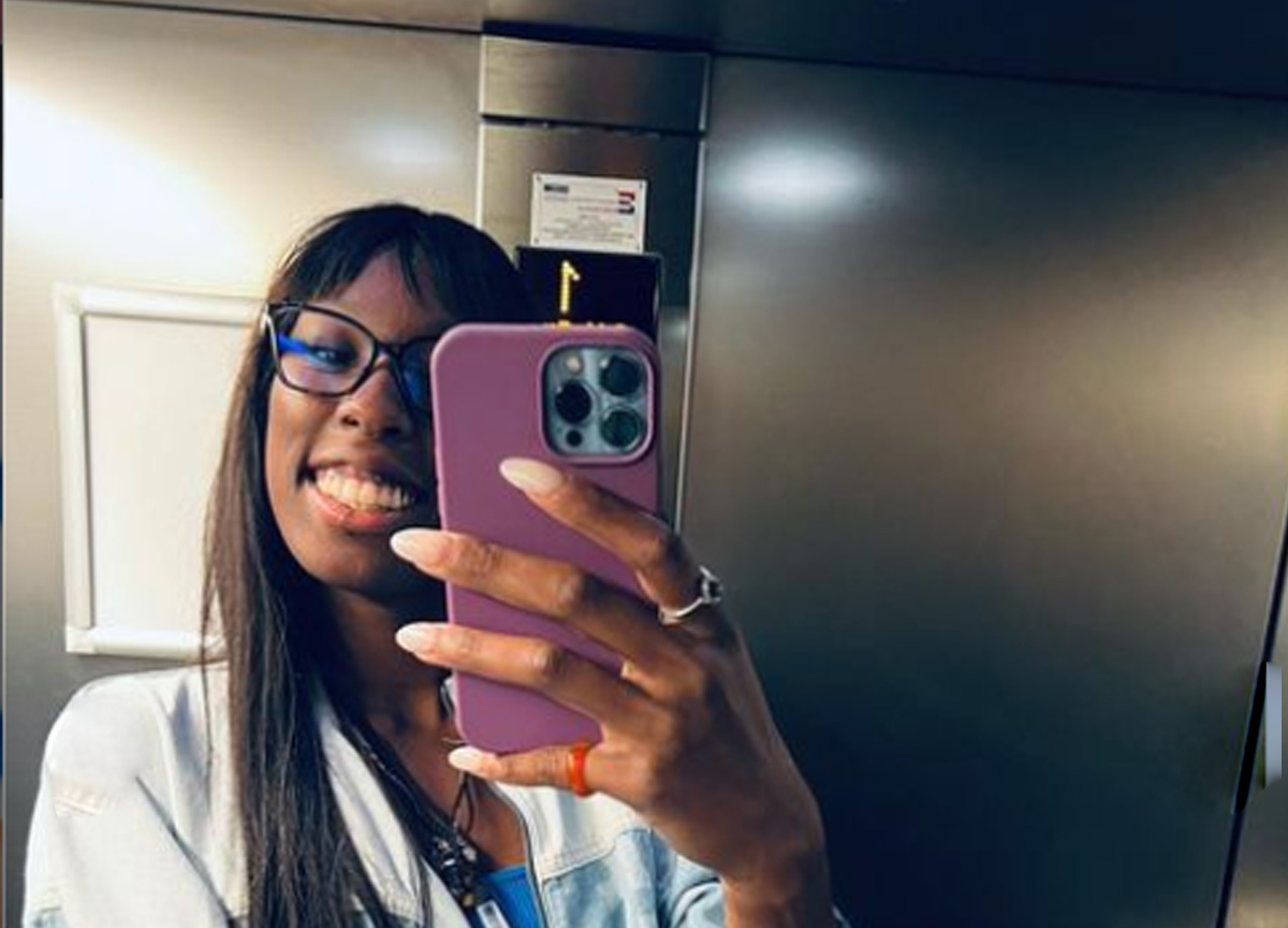 Paola Egonu verso Sanremo 2023. Svela tatuaggio-giarrettiera sulla coscia. E poi…