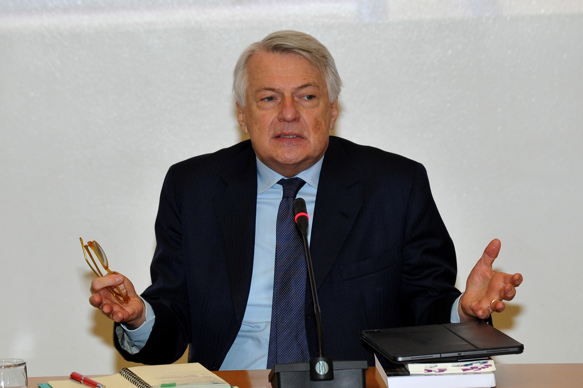 Rcs, nominato nuovo cda Fondazione Corriere della Sera: de Bortoli presidente Rcs, nominato nuovo cda Fondazione Corriere della Sera: de Bortoli presidente