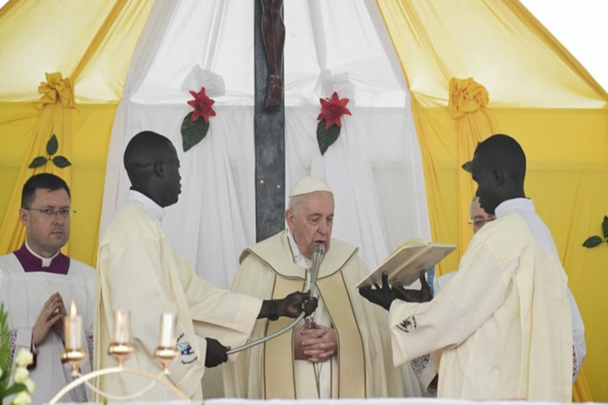 Il Papa “Parlavo di omosessualità con Ratzinger. Voglio vedere Putin-Zelensky” Il Papa “Parlavo di omosessualità con Ratzinger. Voglio vedere Putin-Zelensky”