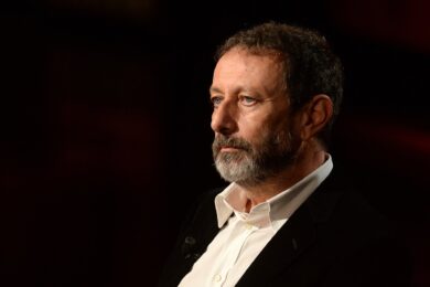 Michele Serra approda al Post e lancia la newsletter “Ok Boomer!”