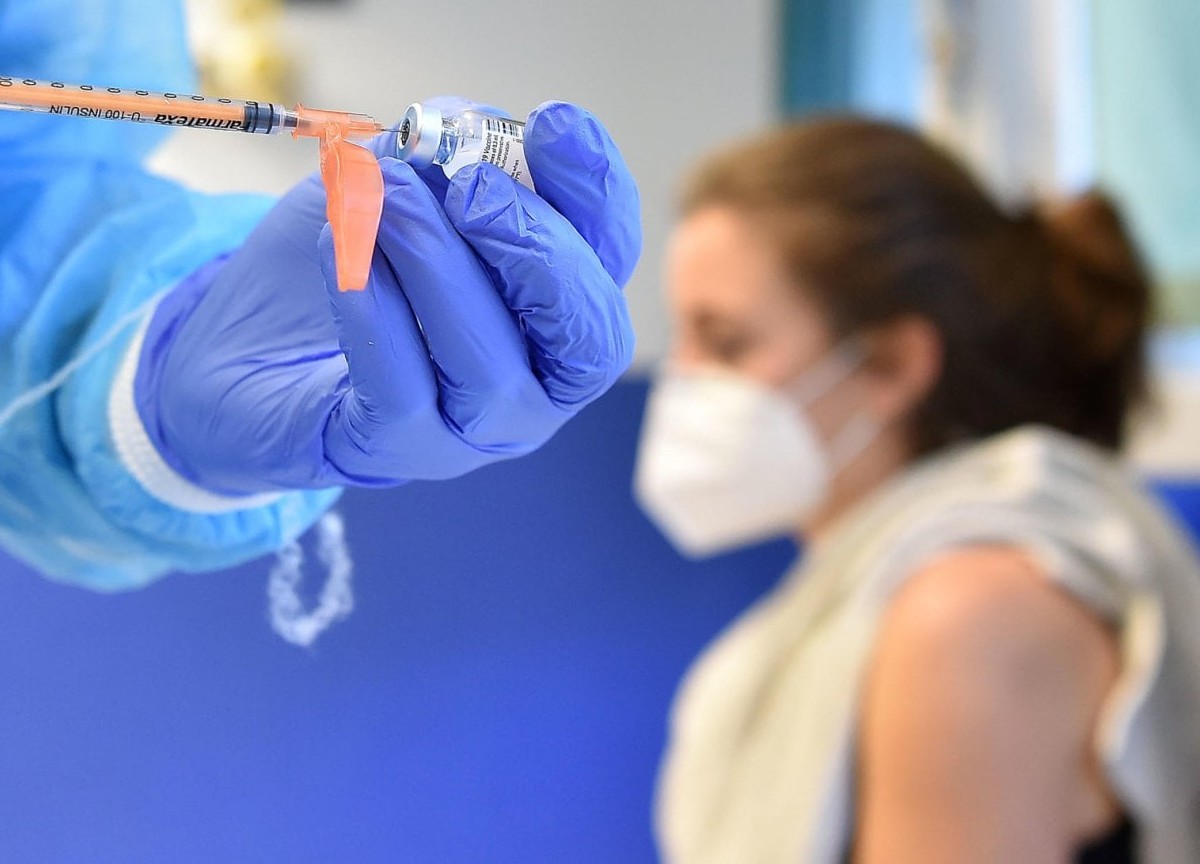 Il Covid non fa più paura: i conti di Pfizer, BioNTech e Moderna si sgonfiano Il Covid non fa più paura: i conti di Pfizer, BioNTech e Moderna si sgonfiano