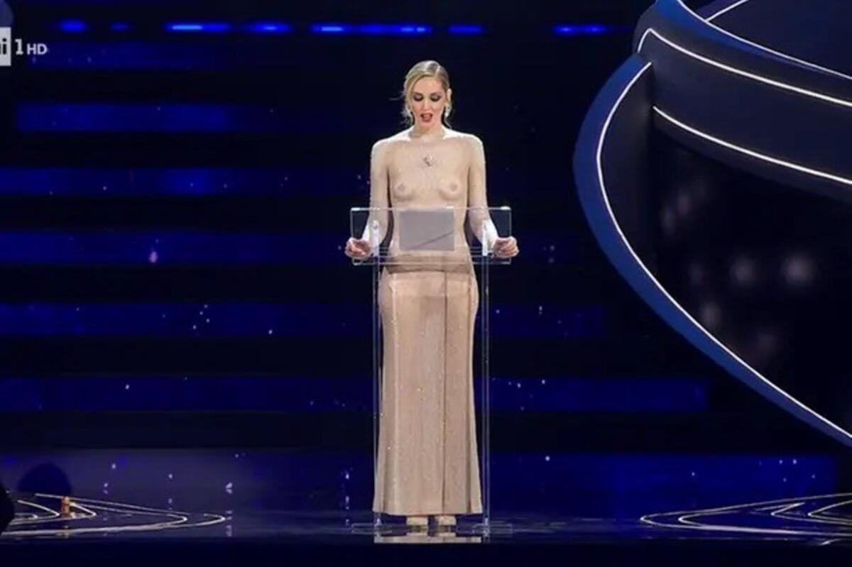 Sanremo, Benigni celebra la Costituzione: il dietrofront del guitto toscano