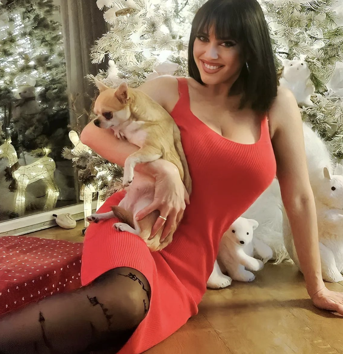 Claudia Ruggeri in bikini, curve da urlo. Ecco chi è la star di Avanti un Altro e parente di Bonolis