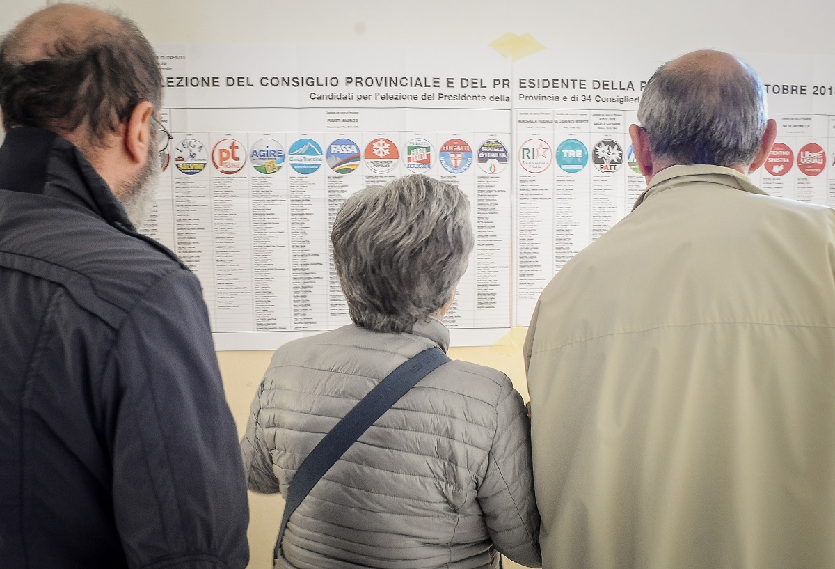 Elezioni Lazio, solo 8 Comuni salvano le scuole dall’assalto dei seggi Elezioni Lazio, solo 8 Comuni salvano le scuole dall’assalto dei seggi