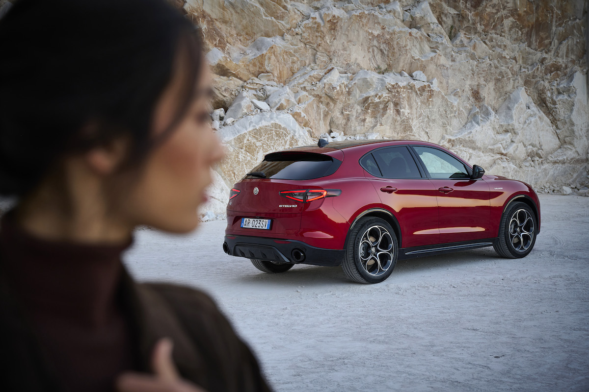 Alfa Romeo svela le nuove Giulia e Stelvio Alfa Romeo svela le nuove Giulia e Stelvio