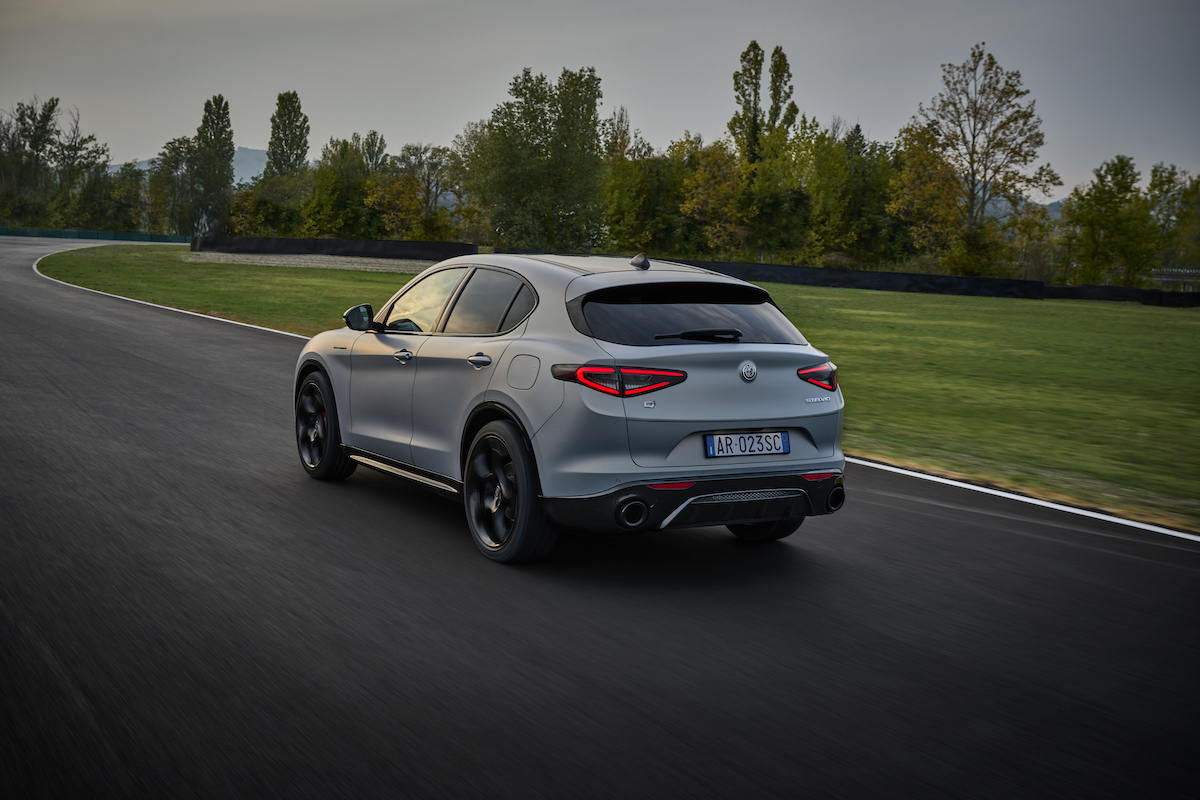Alfa Romeo svela le nuove Giulia e Stelvio Alfa Romeo svela le nuove Giulia e Stelvio