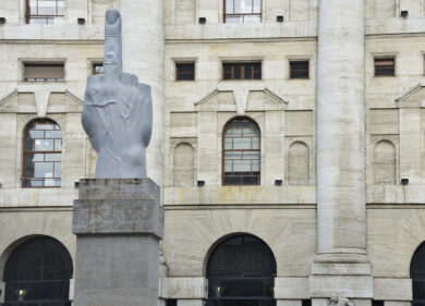 Piazza Affari, extraprofitti da 70 miliardi con guerra, gas e rialzo dei tassi