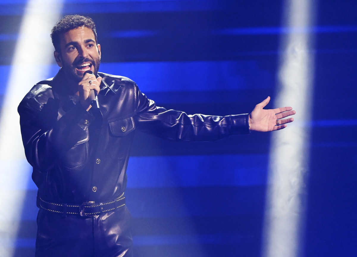 Marco Mengoni: “Soffro di disformismo”. Che cosa è la malattia e come si cura