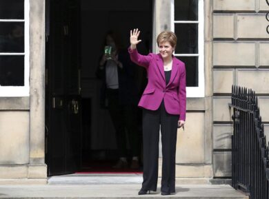 Scozia, si dimette a sorpresa la premier Nicola Sturgeon: ecco perchè