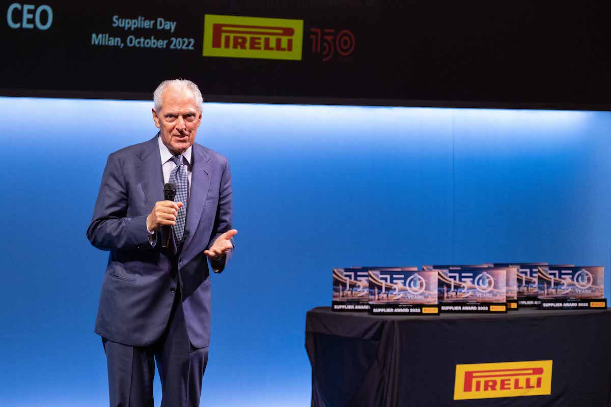 Pirelli, Sinochem pronta a cedere le sue quote. E il titolo cresce in Borsa Pirelli, Sinochem pronta a cedere le sue quote. E il titolo cresce in Borsa