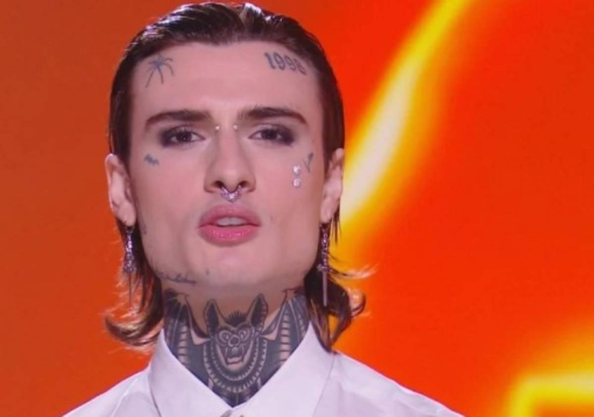 Rosa Chemical a Le Iene: “Il bacio con Fedez tradimento? No, era un gesto…” Rosa Chemical a Le Iene: “Il bacio con Fedez tradimento? No, era un gesto…”