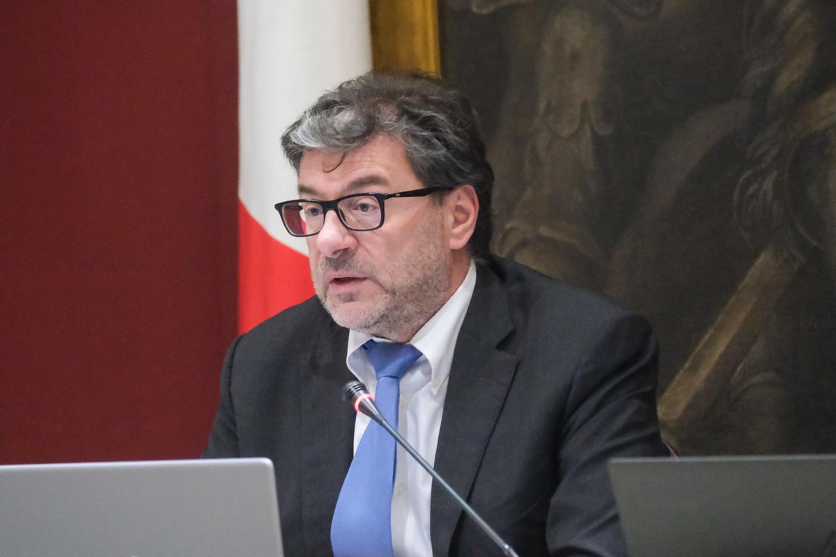 Milleproroghe, caos balneari: i dubbi di Mattarella sull’ennesimo rinvio Milleproroghe, caos balneari: i dubbi di Mattarella sull’ennesimo rinvio