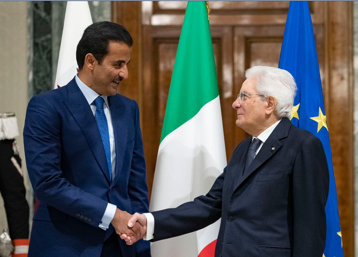 Guerra Ucraina, armi e gas: così Mattarella tratta con l’emiro del Qatar Guerra Ucraina, armi e gas: così Mattarella tratta con l’emiro del Qatar