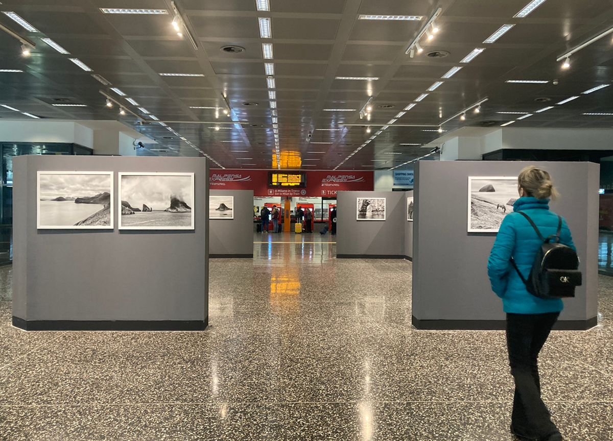 SEA inaugura a Malpensa la mostra “Fær Øer – L’incanto della Luce” SEA inaugura a Malpensa la mostra “Fær Øer – L’incanto della Luce”