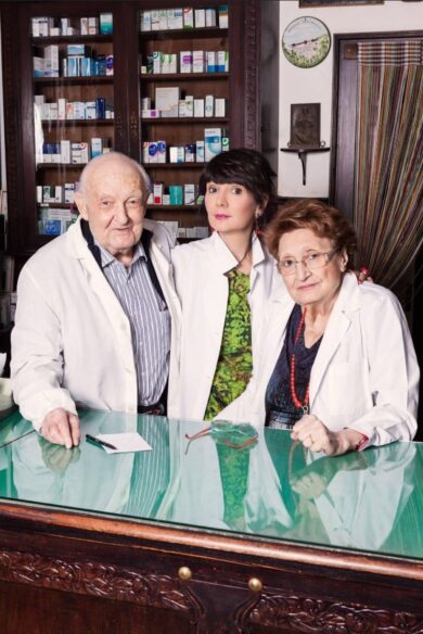 A Ferrara una piazzetta ricorda Nino Sgarbi, padre di Elisabetta e Vittorio