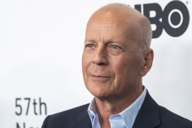 Peggiorano le condizioni di salute di Bruce Willis: ecco che cos’ha
