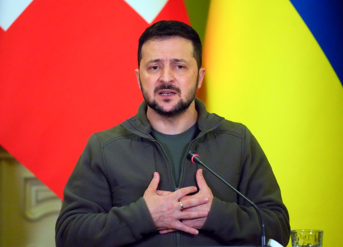 Ucraina, Zelensky spaventa l’Ue con il nucleare ma è strategia: ecco perché Ucraina, Zelensky spaventa l’Ue con il nucleare ma è strategia: ecco perché