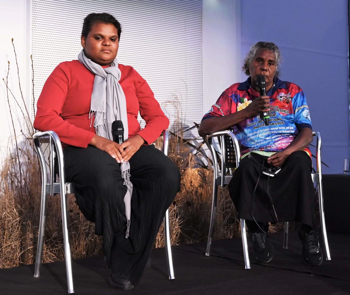 Sally Gabori una grande mostra alla Triennale di Milano