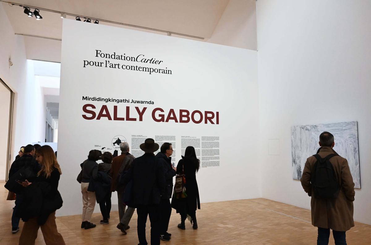 Sally Gabori una grande mostra alla Triennale di Milano