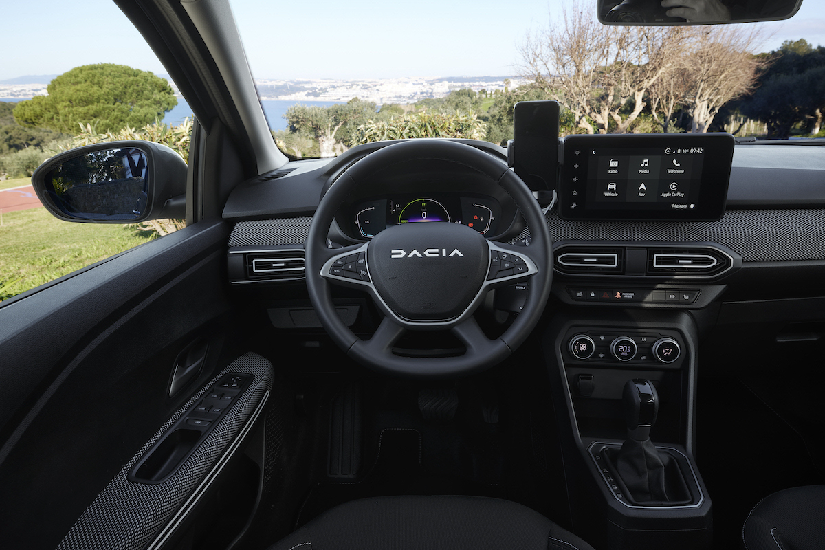La versatile Dacia Jogger ora è anche ibrida La versatile Dacia Jogger ora è anche ibrida