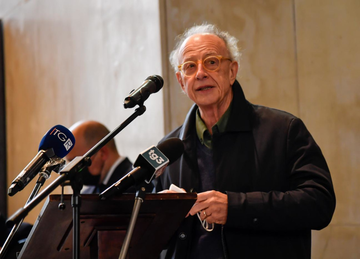 Gherardo Colombo: “Ad inizio carriera giravo con una pistola, me lo imposi” Gherardo Colombo: “Ad inizio carriera giravo con una pistola, me lo imposi”