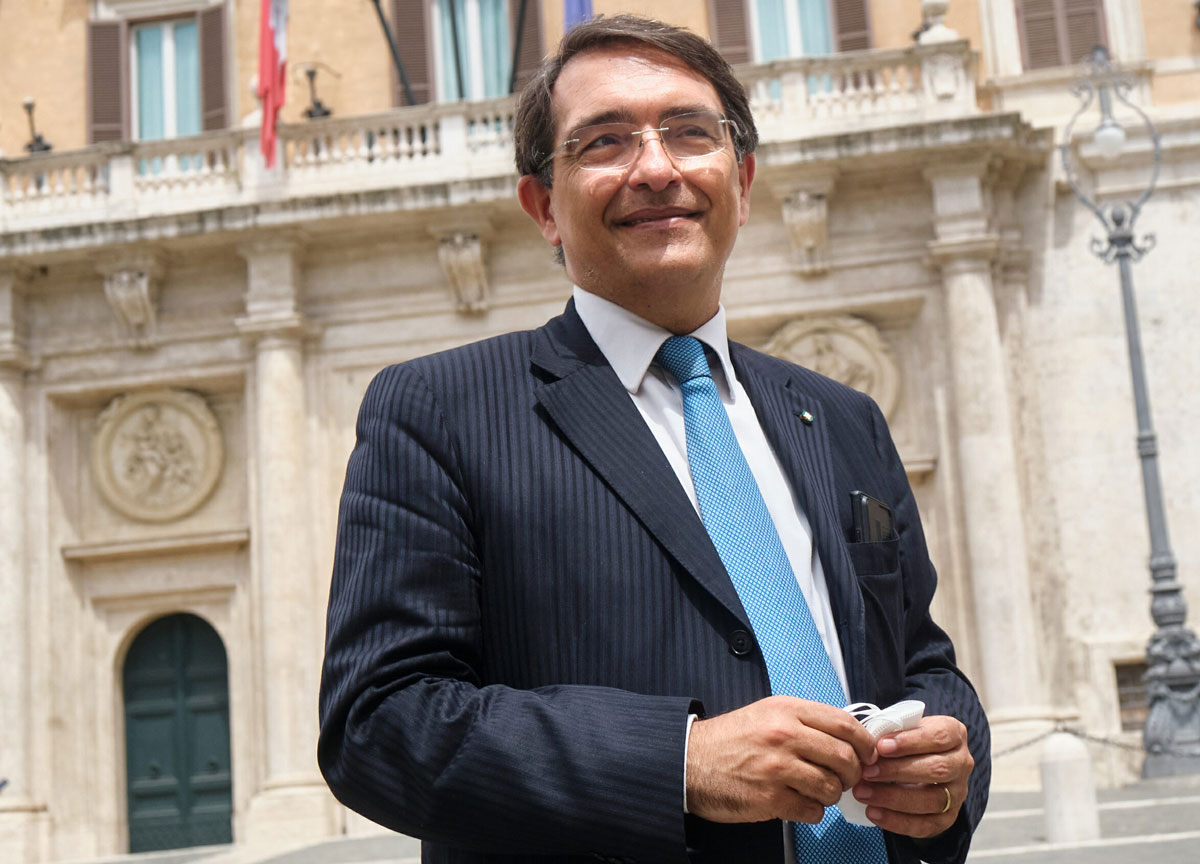 Agcom, approvato regolamento sulla tutela dei diritti della persona Agcom, approvato regolamento sulla tutela dei diritti della persona