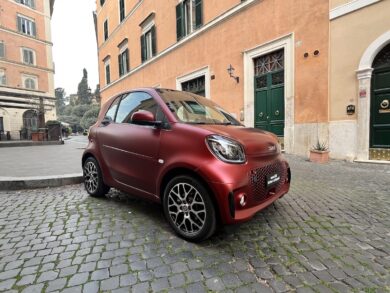 smart EQ fortwo racingred: 250 esemplari di passione