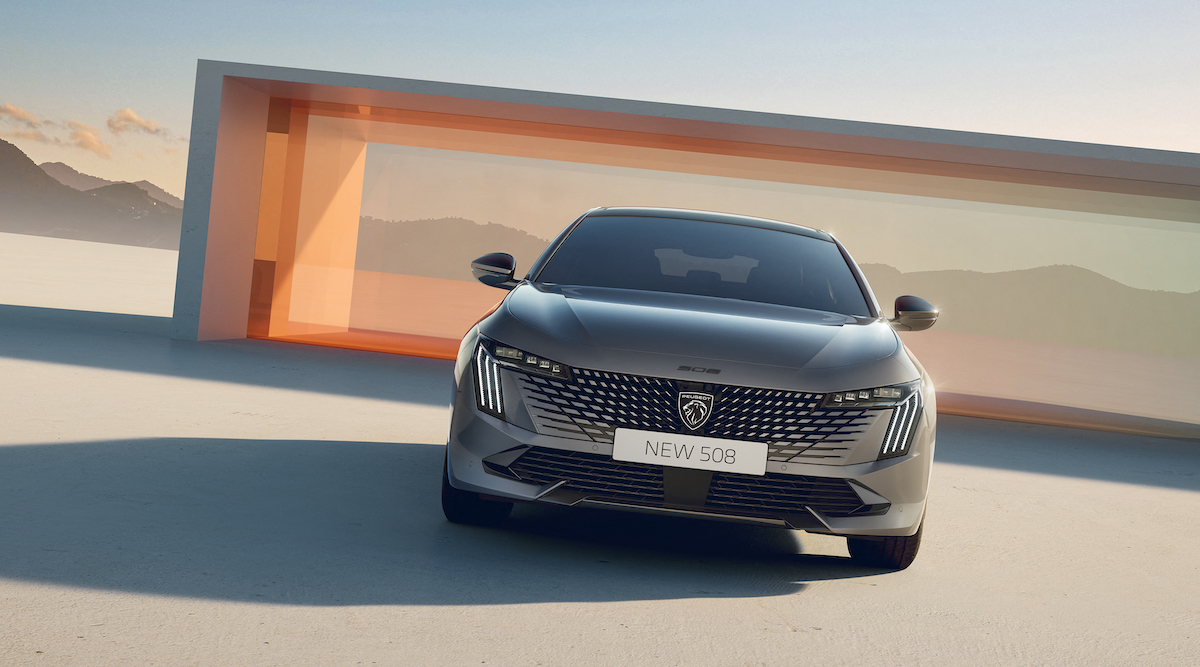 L’ammiraglia Peugeot 508 aggiorna la gamma