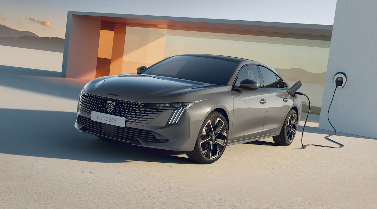L’ammiraglia Peugeot 508 aggiorna la gamma