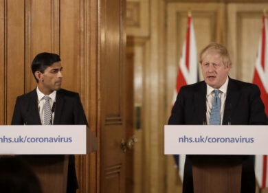 Brexit, raggiunta l’intesa sull’Irlanda del Nord. Von der Leyen da Carlo III