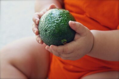Obesità infantile, nuove linee guida: farmaci anche a 12 anni