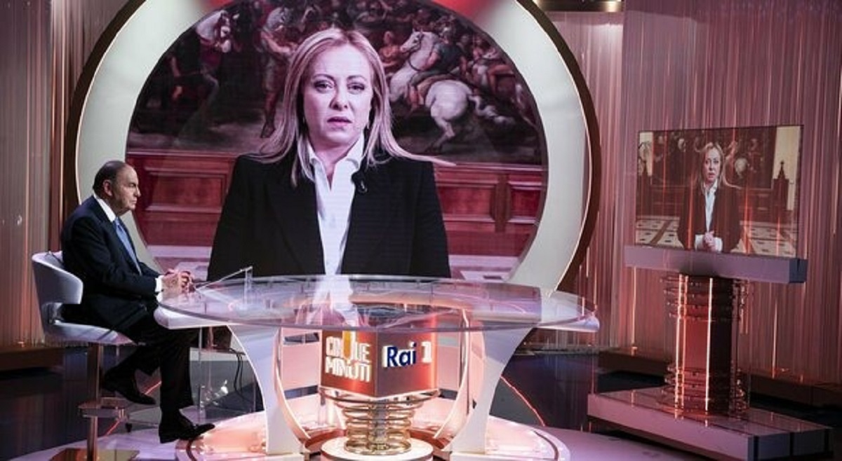 Ascolti tv, Vespa parte bene con Meloni: Cinque Minuti si aggiudica il 23,6% Ascolti tv, Vespa parte bene con Meloni: Cinque Minuti si aggiudica il 23,6%
