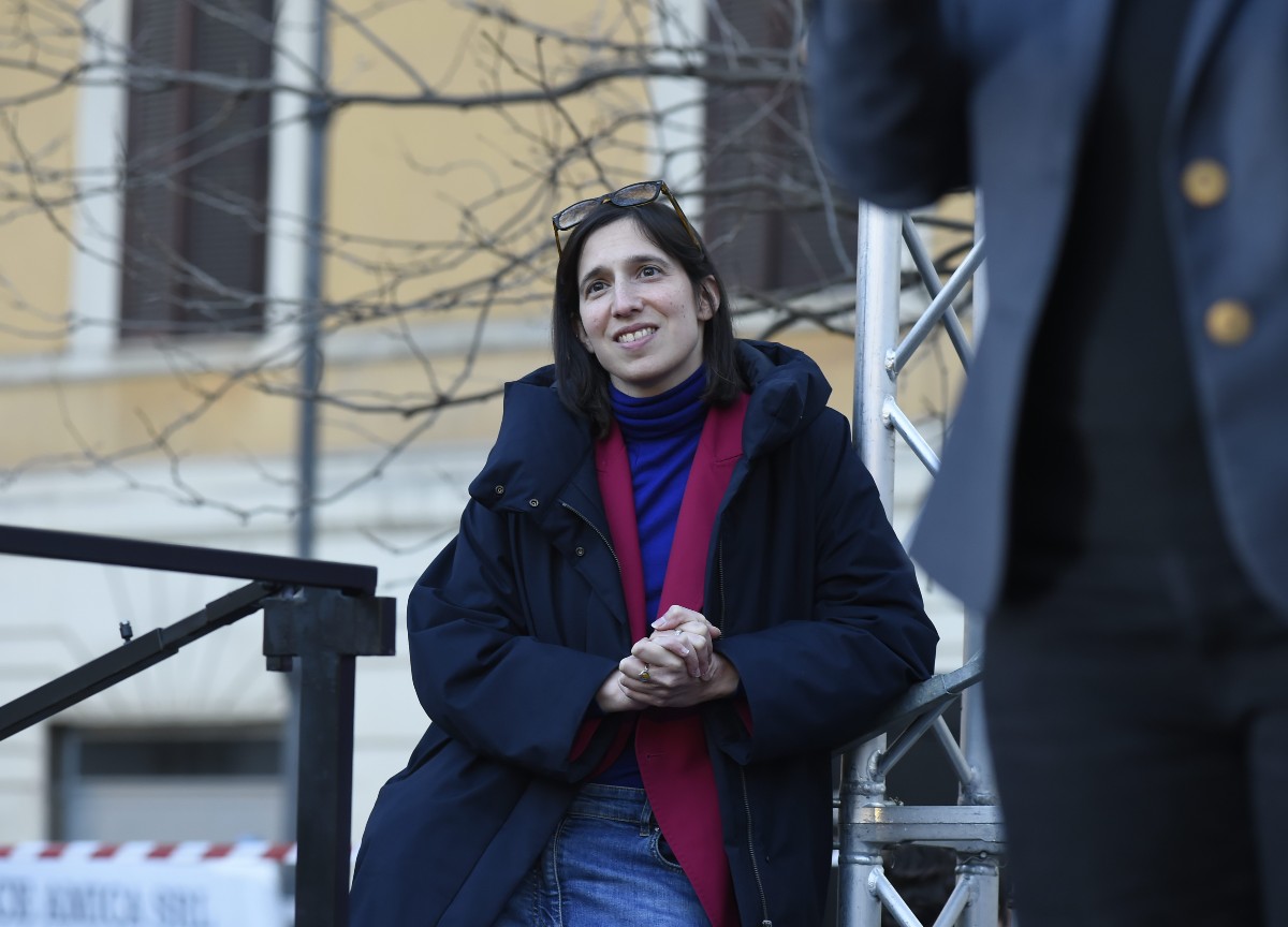 Sondaggi, il 22% dei voti a Schlein dato dai 5s. E’ stata eletta dai grillini Sondaggi, il 22% dei voti a Schlein dato dai 5s. E’ stata eletta dai grillini