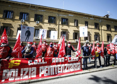 Roma: business dei detenuti in carcere: telefoni, droga e armi a Regina Coeli