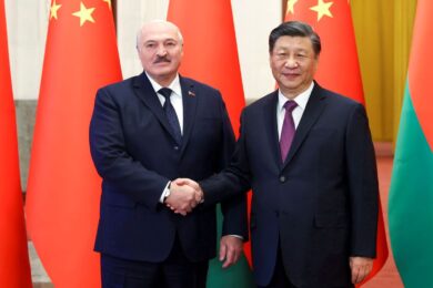 Ucraina, Lukashenko incontra Xi: “Appoggiamo il piano di pace della Cina”