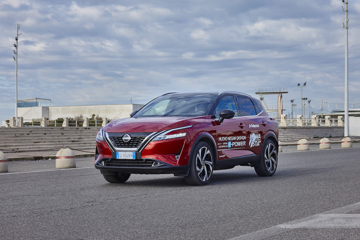 Nissan corre la quarantottesima edizione della mezza maratona RomaOstia Nissan corre la quarantottesima edizione della mezza maratona RomaOstia