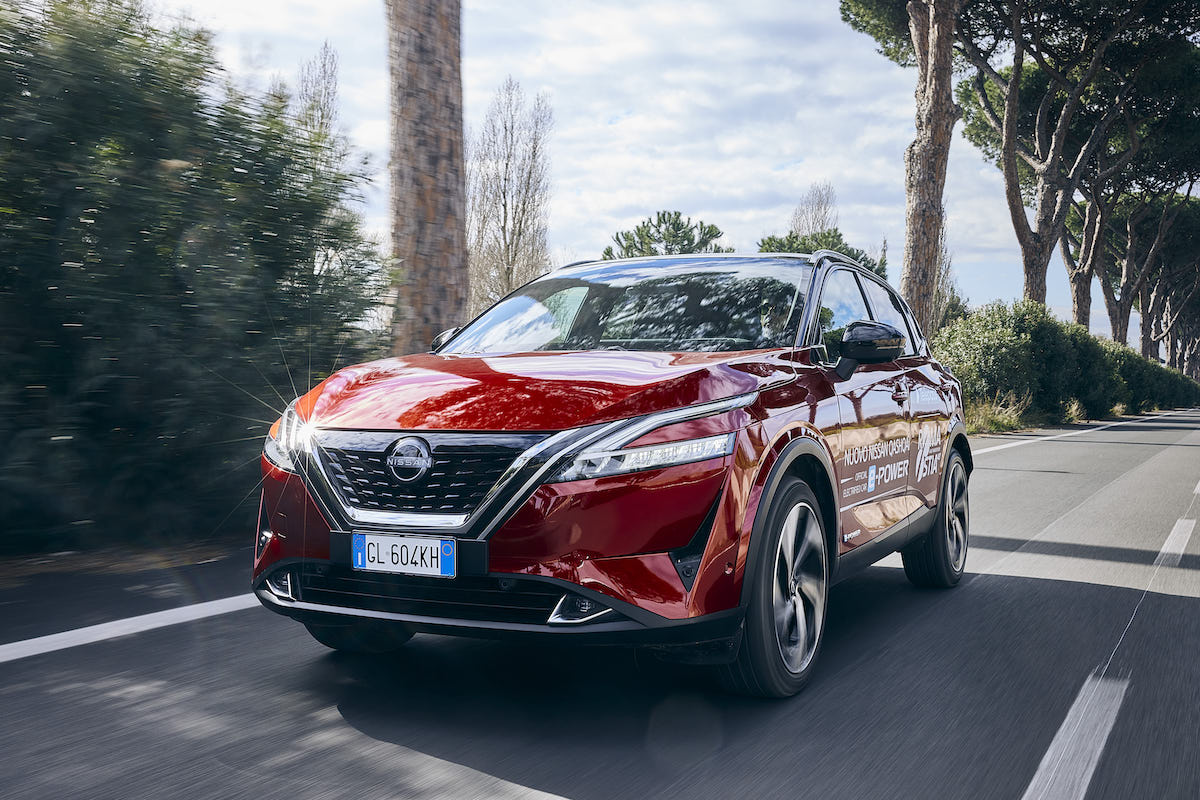 Nissan corre la quarantottesima edizione della mezza maratona RomaOstia Nissan corre la quarantottesima edizione della mezza maratona RomaOstia