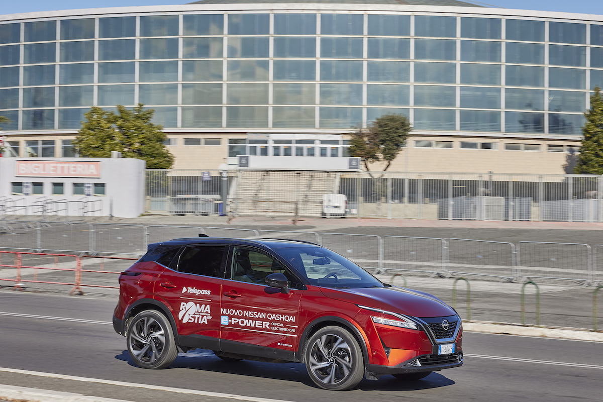 Nissan corre la quarantottesima edizione della mezza maratona RomaOstia Nissan corre la quarantottesima edizione della mezza maratona RomaOstia