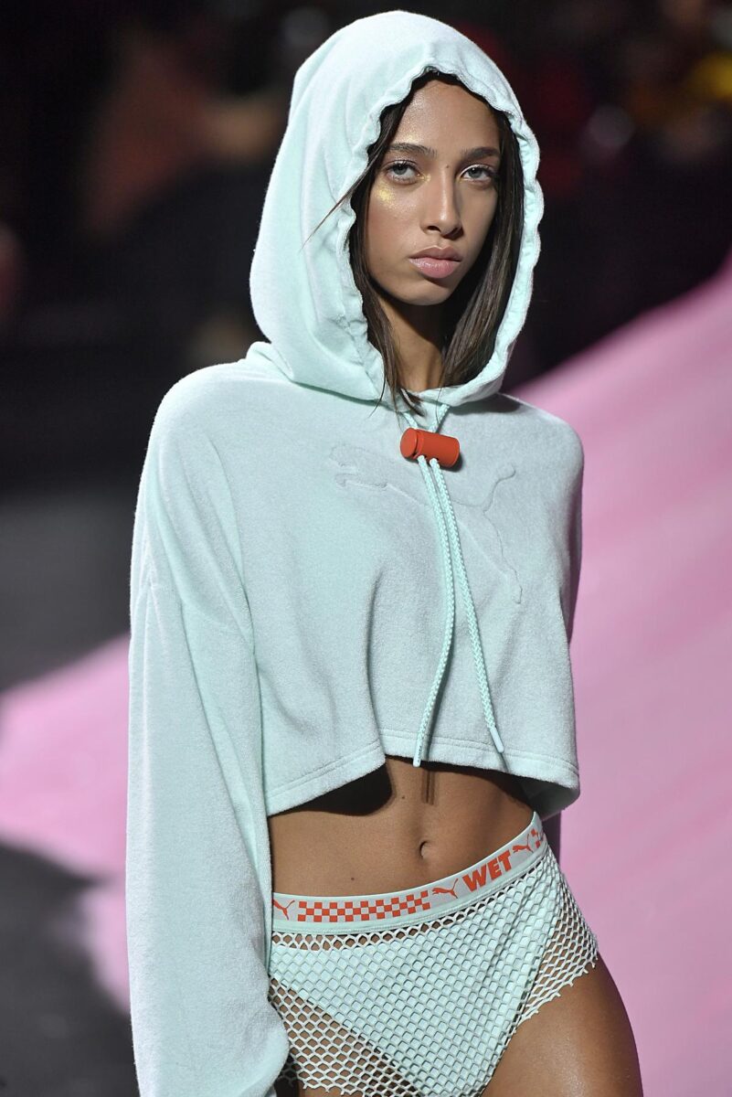 Puma e Rihanna di nuovo insieme. Il brand celebra un 2022 da record (+18,9%) Puma e Rihanna di nuovo insieme. Il brand celebra un 2022 da record (+18,9%)