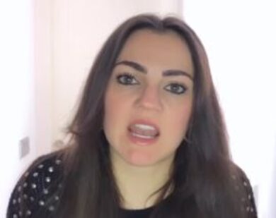 Suor Cristina all’Isola dei Famosi. Dalla vita dedicata a Dio al bikini in spiaggia su Canale 5. La nuova vita fuori dal convento