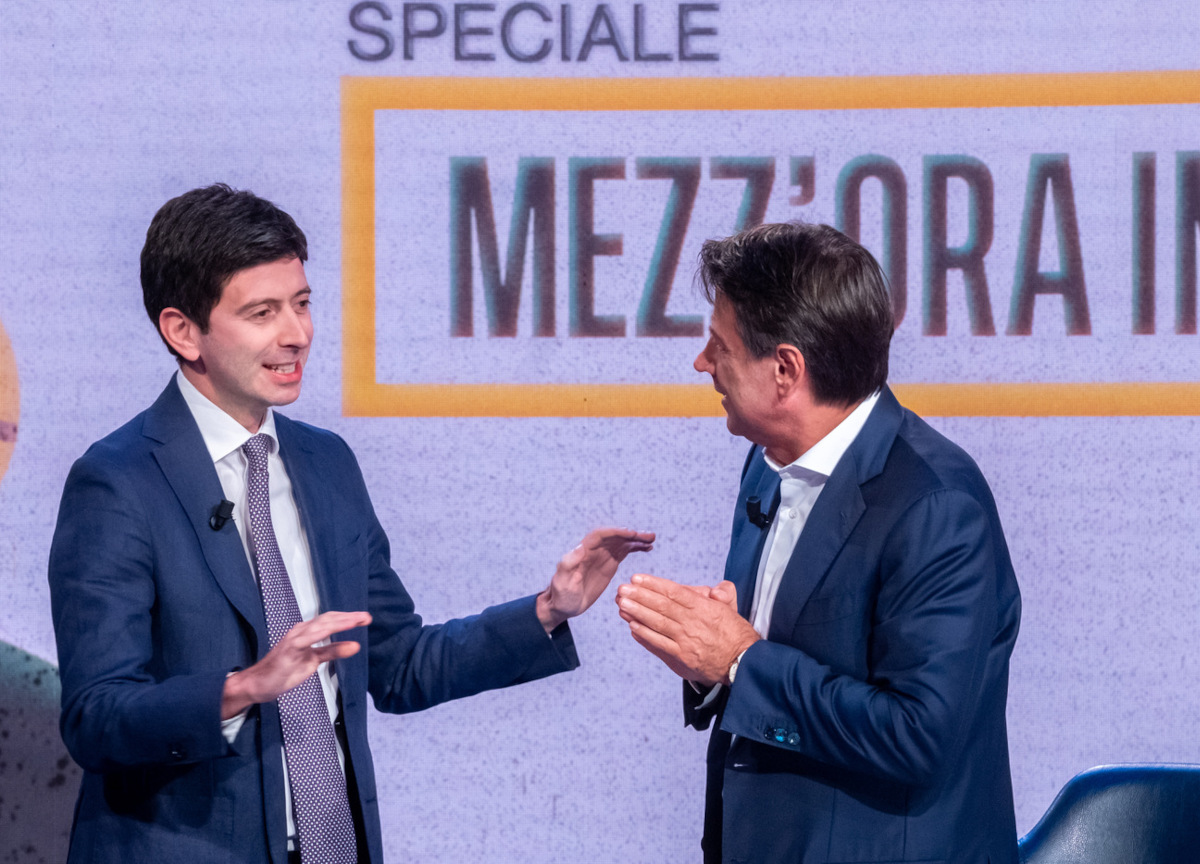 Zona Rossa, Speranza aveva firmato ma Conte no. Ecco il documento decisivo Zona Rossa, Speranza aveva firmato ma Conte no. Ecco il documento decisivo