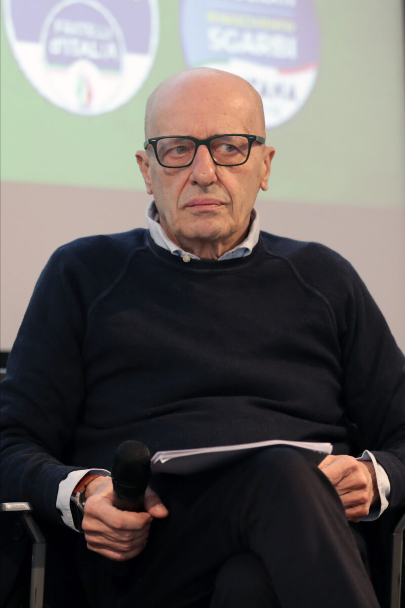 Milano, inaugurata la mostra “Looking Beyond. Guardare oltre”