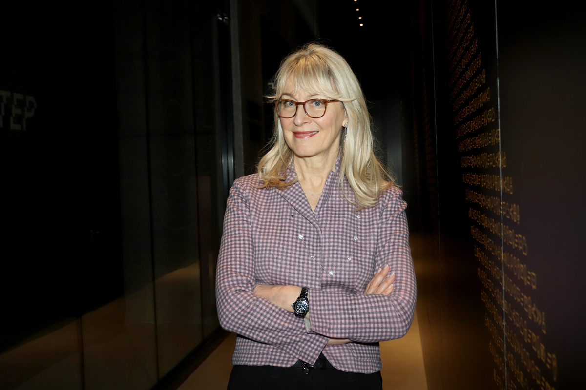 Milano, inaugurata la mostra “Looking Beyond. Guardare oltre”