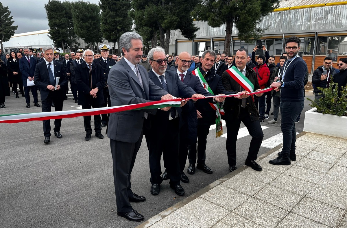Fincantieri, nasce il nuovo CIS nello stabilimento Isotta Fraschini Fincantieri, nasce il nuovo CIS nello stabilimento Isotta Fraschini