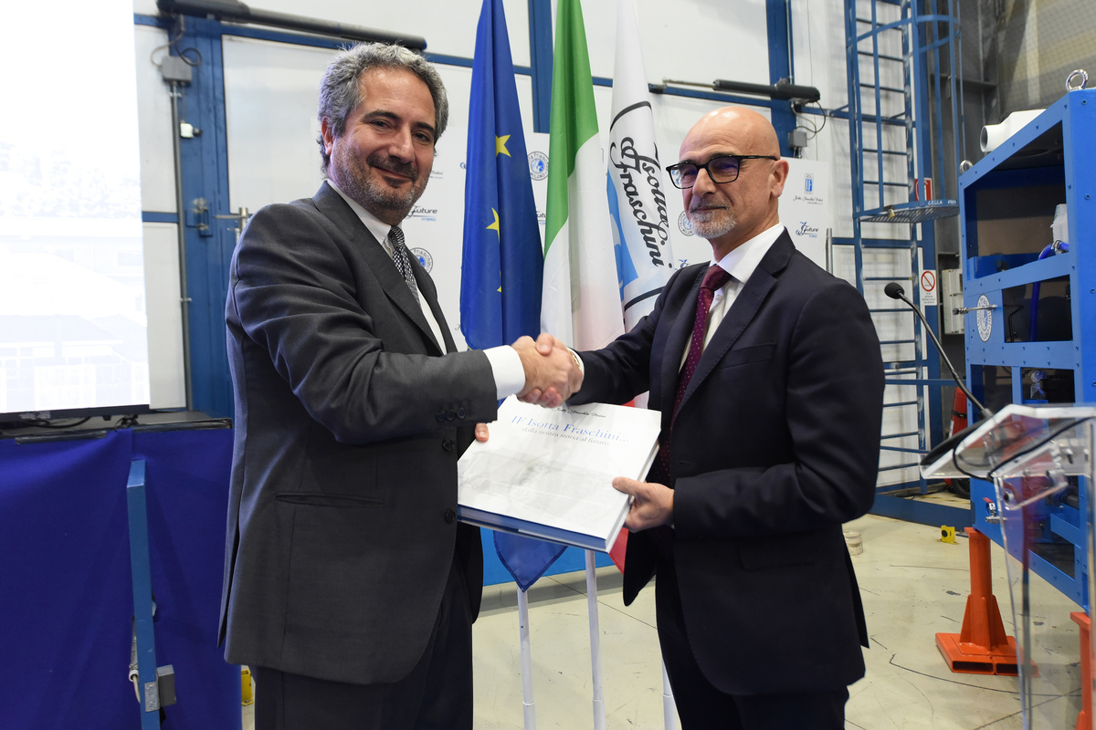 Fincantieri, nasce il nuovo CIS nello stabilimento Isotta Fraschini Fincantieri, nasce il nuovo CIS nello stabilimento Isotta Fraschini
