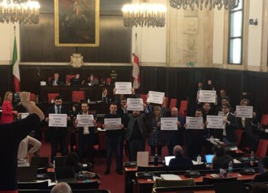 San Siro, l’opposizione protesta in aula. “Serve data certa, Sala riferisca”