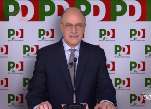 Crozza sul Nove per altri tre anni: rinnovata la partnership con Discovery Crozza sul Nove per altri tre anni: rinnovata la partnership con Discovery